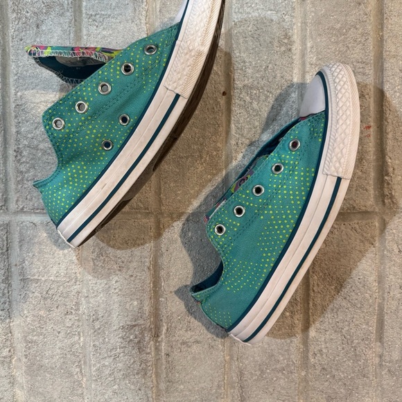 Converse Shoes​ - Picture 5 of 10